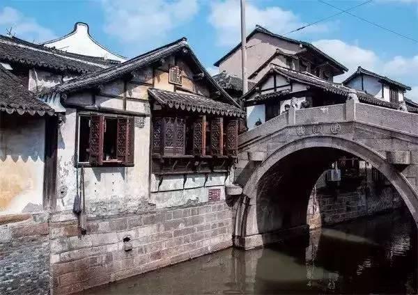 月生活费1500男大学生如何提高自己的穿衣品味？