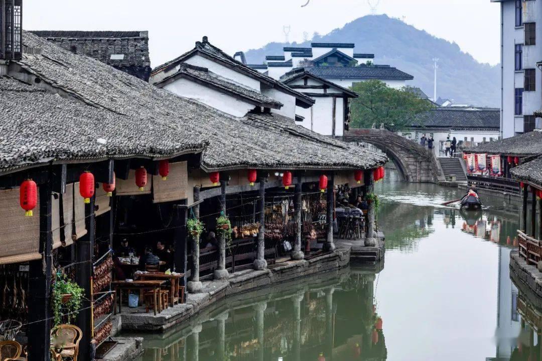 蓝色微笑方块选关版